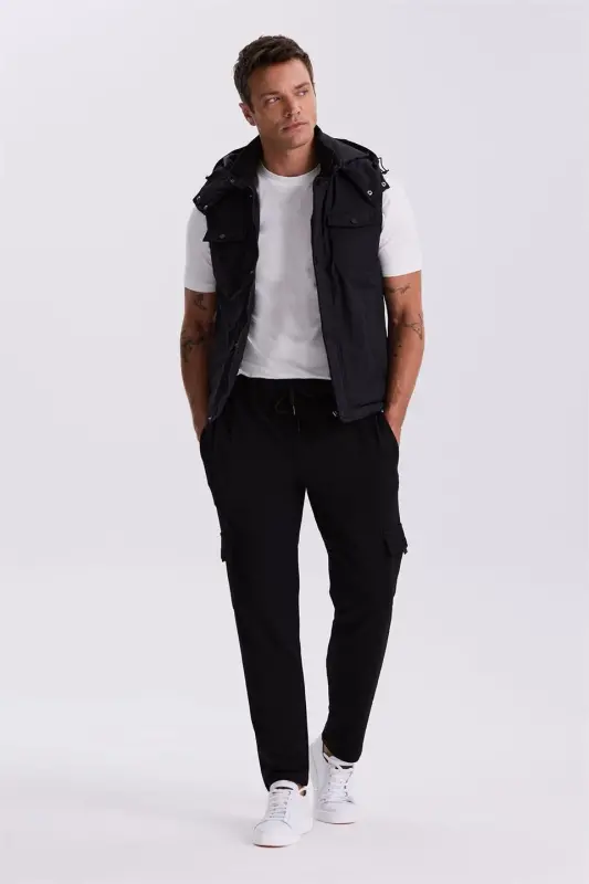 Black Comfort Fit Cargo Pocket Hooded Relaxed Safari Vest - 2