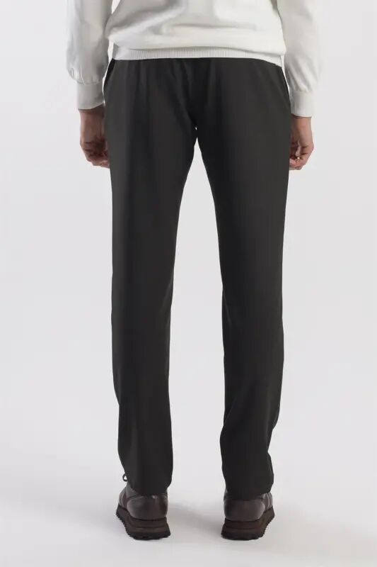 Black Comfort Fit Double Flap Pocket Pleated Side Pocket Trousers - 4