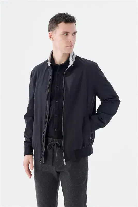 Black Comfort Fit Hooded Casual Seasonal Sports Jacket - 1