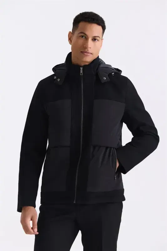 Black Comfort Fit Hoodie Zip Detail Winter Jacket - JAKAMEN