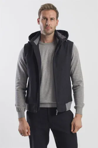 Black Comfort Fit Patterned Detachable Hooded Vest - Jakamen