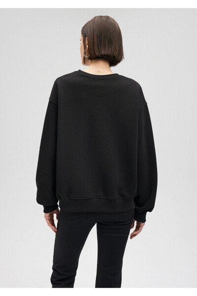 Black Crew Neck Basic Sweatshirt 1610198-900 - 11