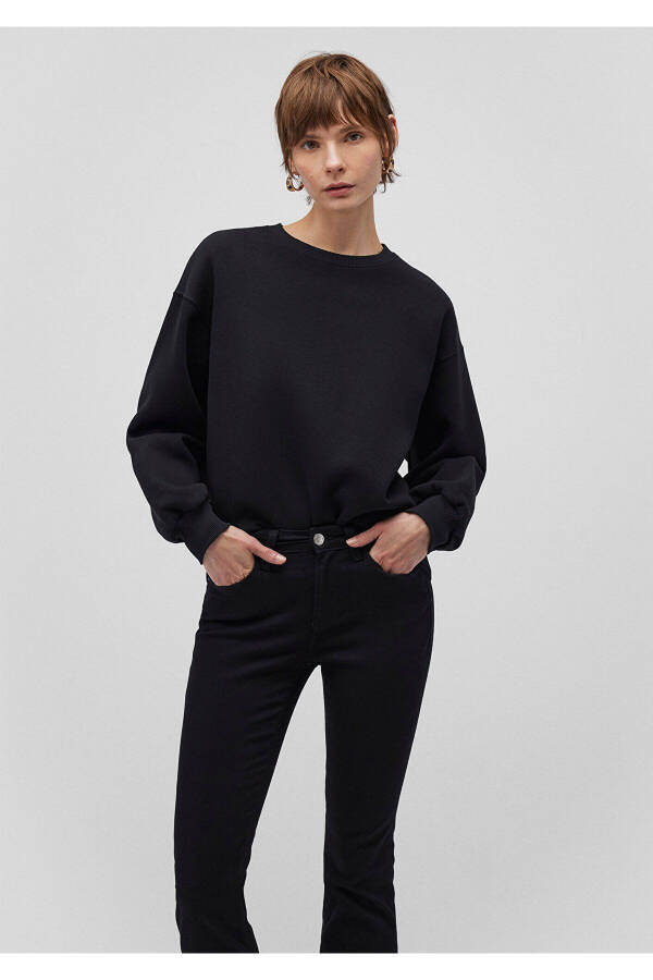 Black Crew Neck Basic Sweatshirt 1610198-900 - 2