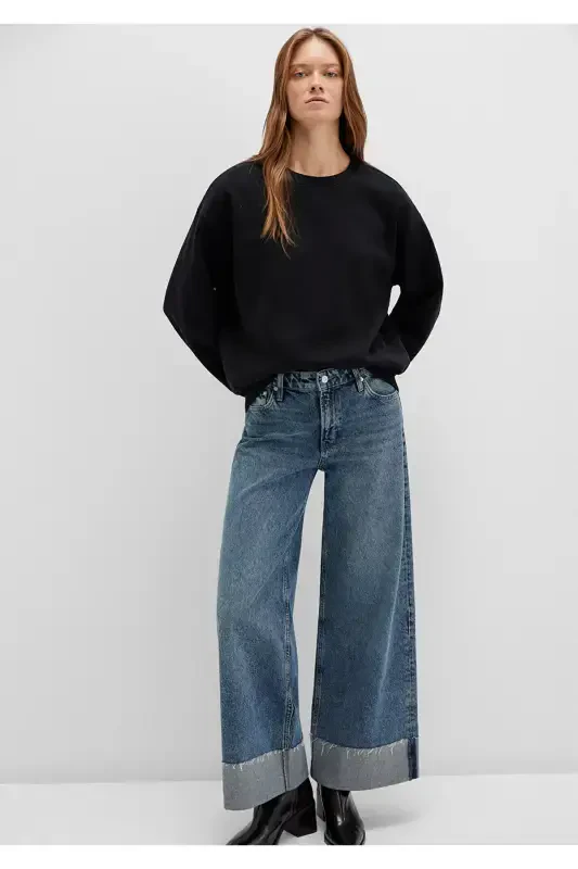 Black Crew Neck Basic Sweatshirt 1610198-900 - 2