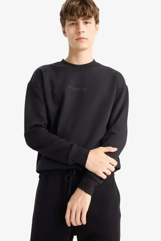 Black crew neck sweatshirt - 1