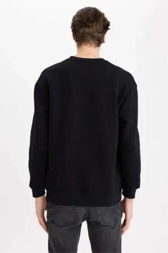 Black crew neck sweatshirt - 7