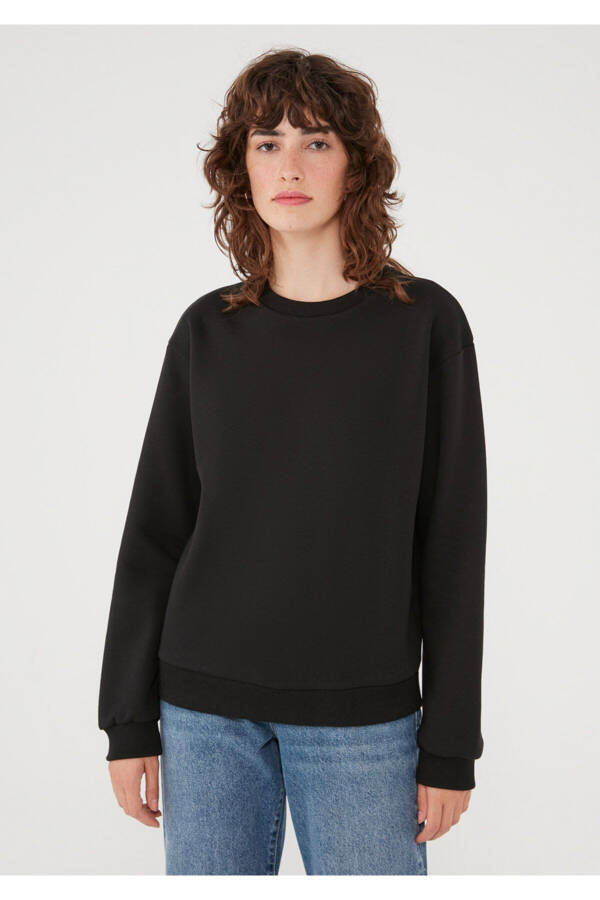 Black Crewneck Sweatshirt 8816126-900 - 3