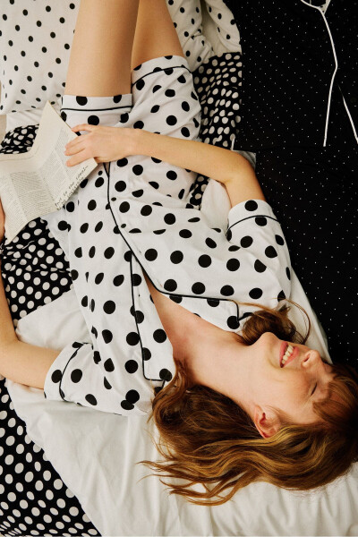 Black Dotted White Shirt Shorts Pajama Set - PENTI (1)