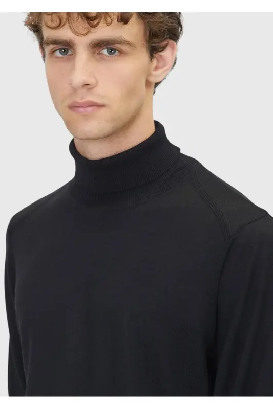 Black Full Fisherman Neck Plain Knit Wool Blend Sweater - 4