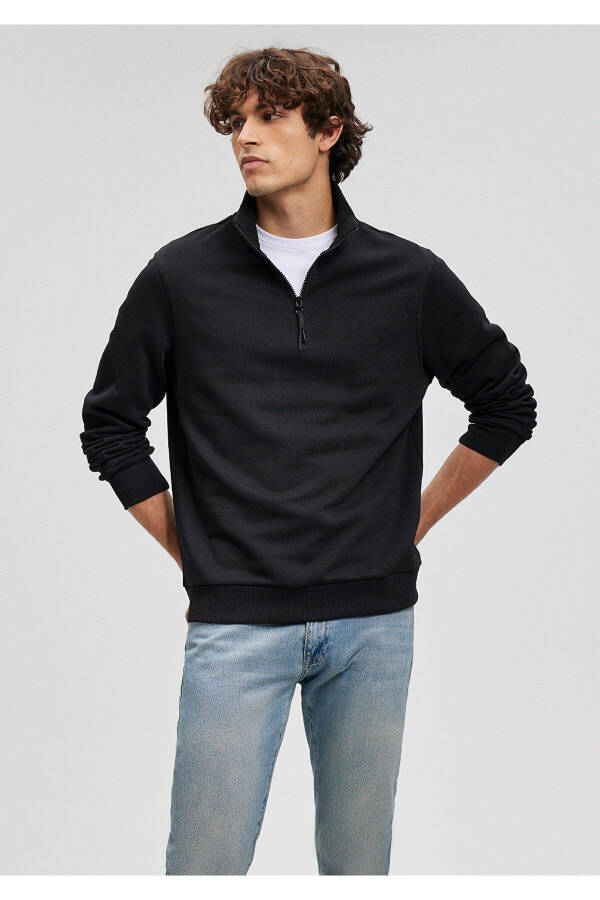 Black Half-Zip Sweatshirt 0610908-900 - 8