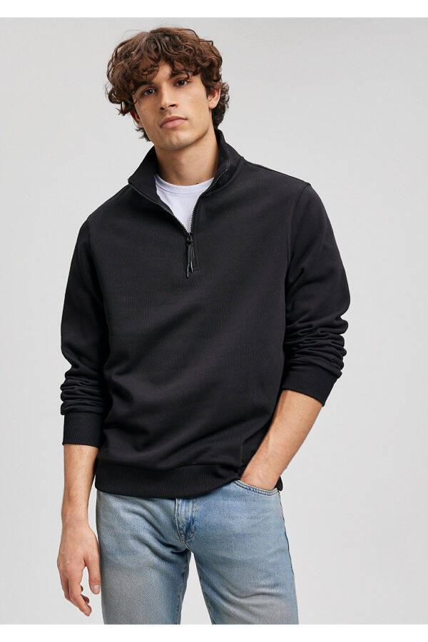 Black Half-Zip Sweatshirt 0610908-900 - 9