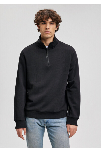 Black Half-Zip Sweatshirt 0610908-900 - 10