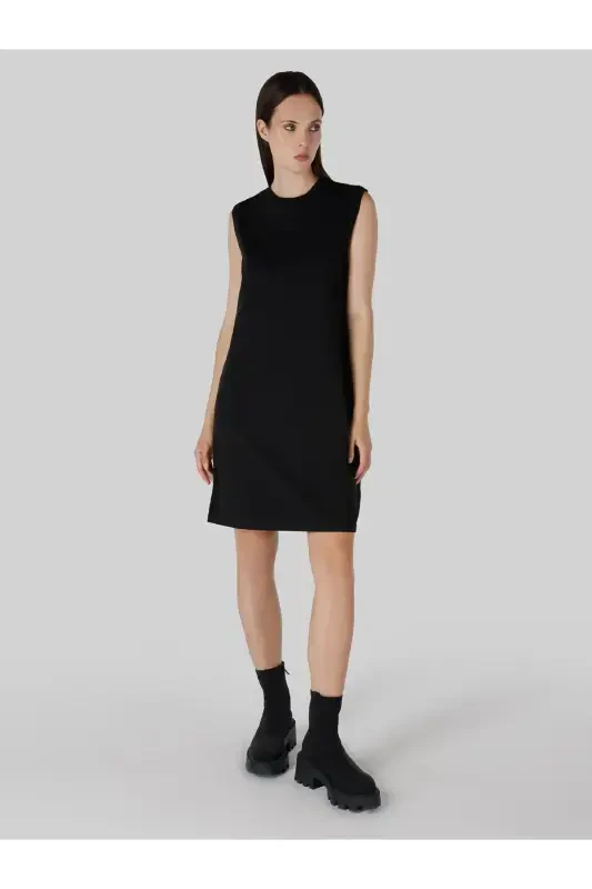 Black knit women's dress - 3