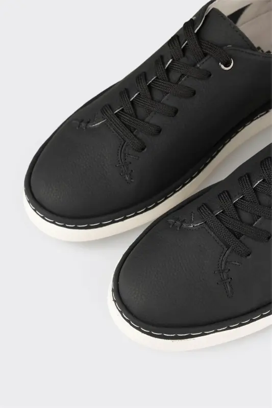 Black Leather Men's Casual Shoes - 5