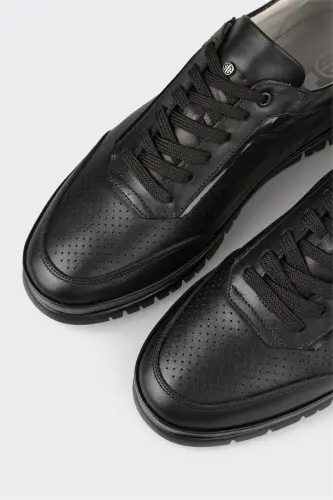 Black Leather Men's Casual Shoes - 5