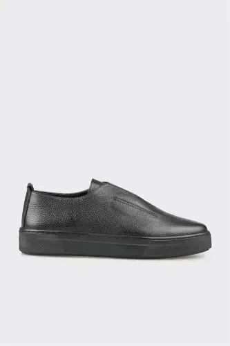 Black Leather Men's Casual Shoes - 1