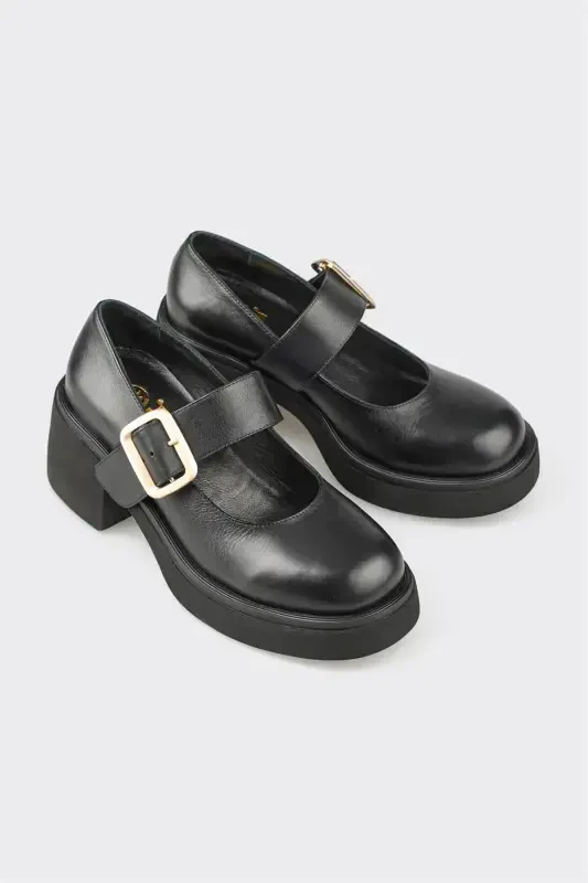 Black Leather Women's Casual Shoes - 2