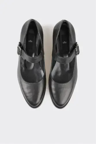 Black Leather Women's Casual Shoes - 1