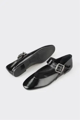 Black Leather Women's Casual Shoes - 3