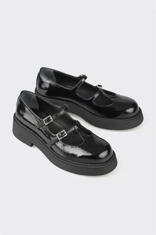 Black Leather Women's Casual Shoes - 2