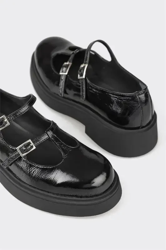 Black Leather Women's Casual Shoes - 5