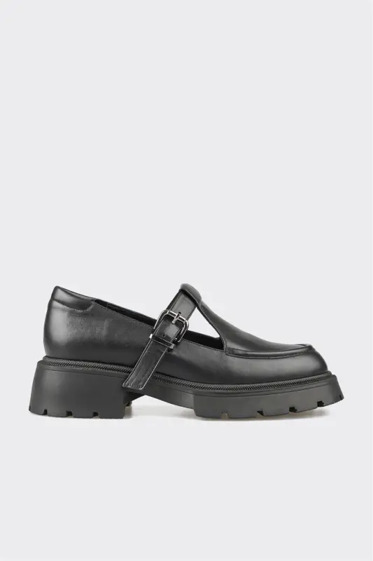 Black Leather Women's Casual Shoes - 1