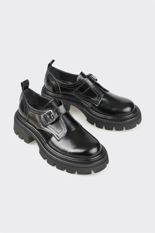 Black Leather Women's Casual Shoes - 2