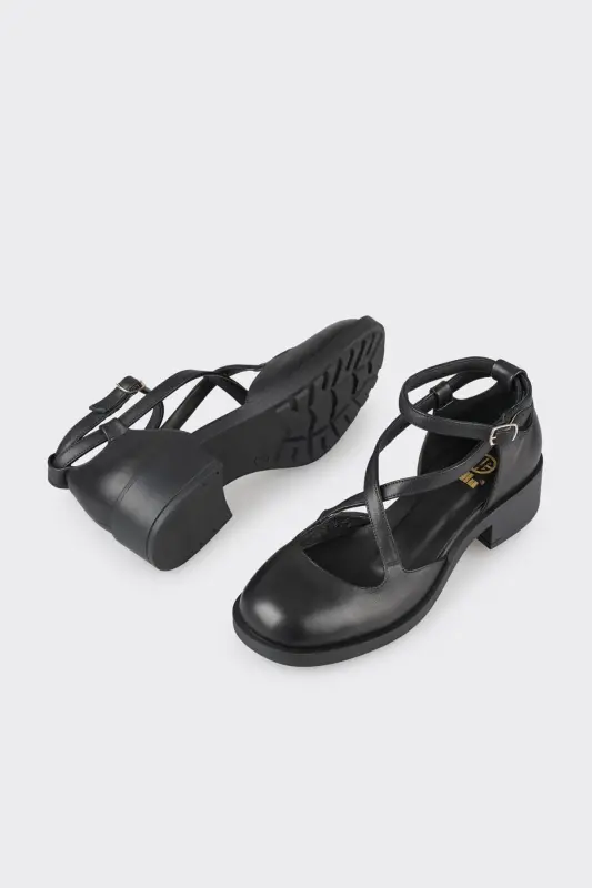 Black Leather Women's Casual Shoes - 3