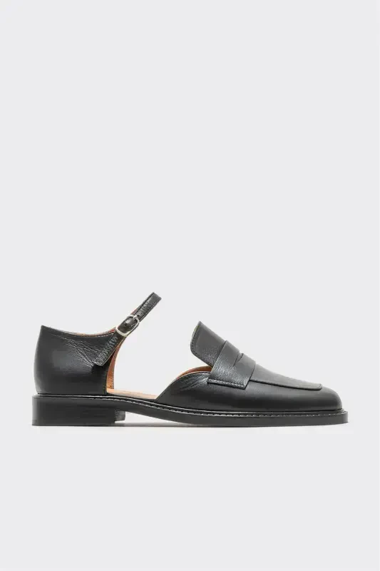 Black Leather Women's Casual Shoes - ELLE