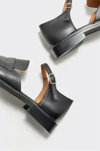 Black Leather Women's Casual Shoes - 4