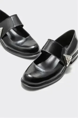 Black Leather Women's Casual Shoes - 3