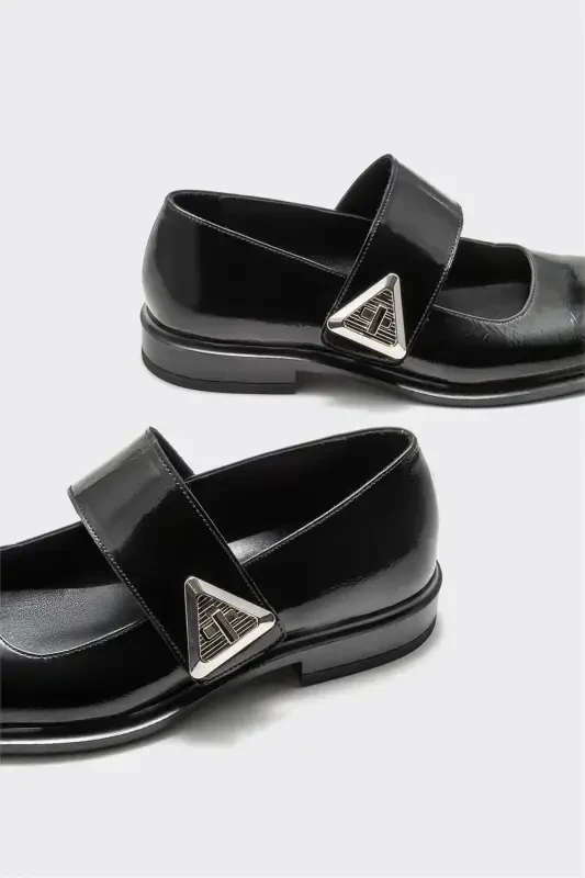 Black Leather Women's Casual Shoes - 4