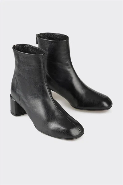 Black Leather Women's Classic Boot - ELLE (1)