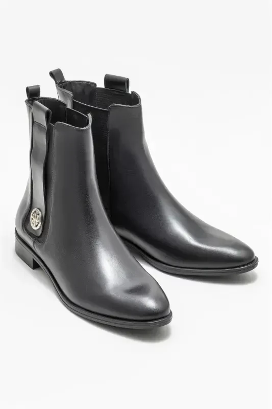 Black Leather Women's Classic Flat Boots - ELLE