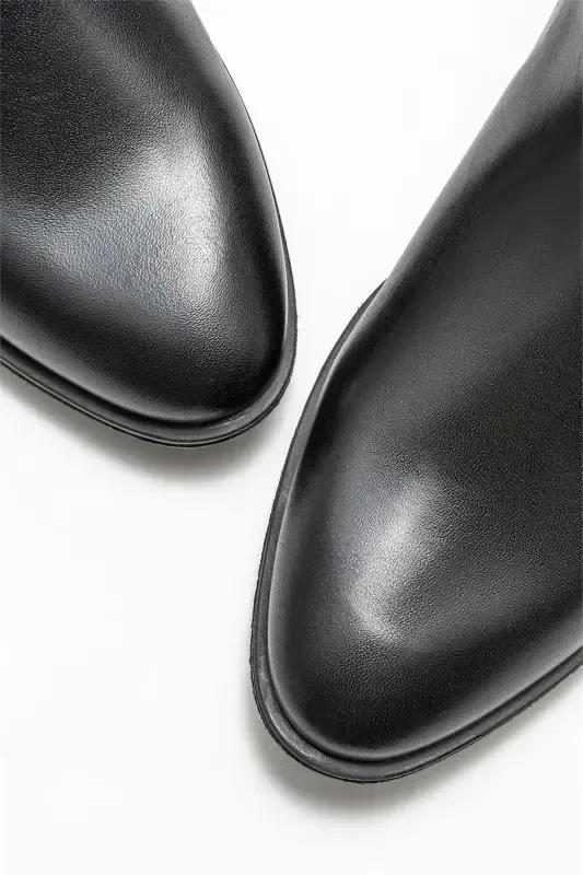 Black Leather Women's Classic Flat Boots - 2