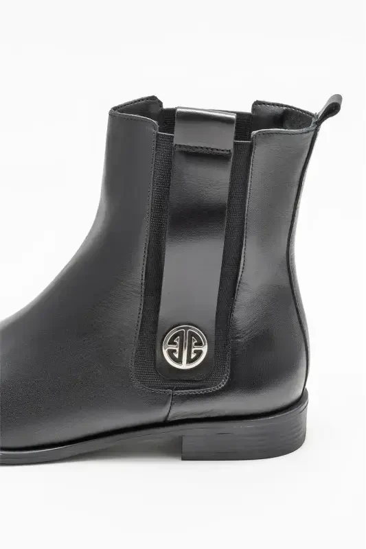 Black Leather Women's Classic Flat Boots - 3