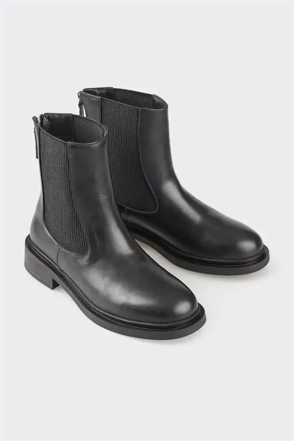 Black Leather Women's Daily Boot - 2