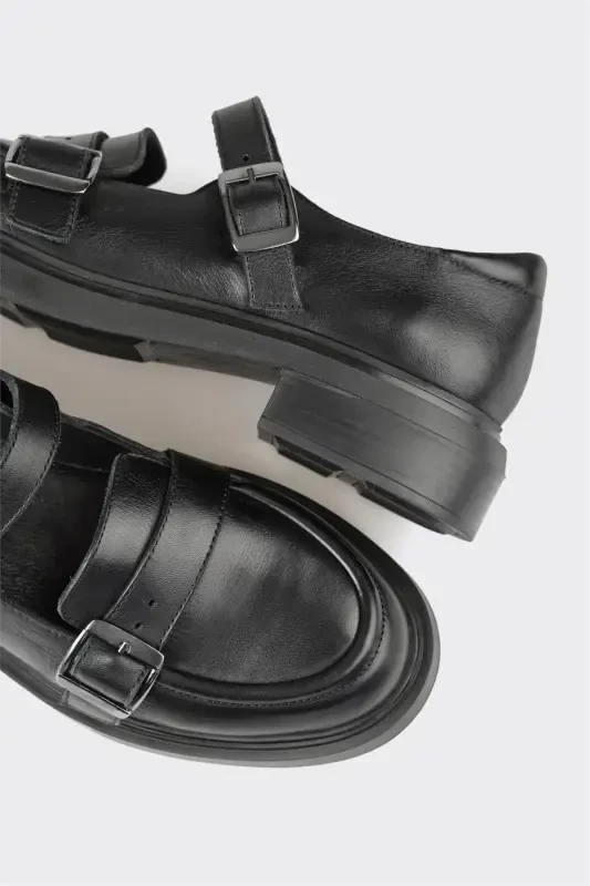 Black Leather Women's Daily Shoes - 5