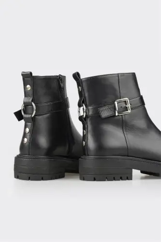 Black Leather Women's Everyday Boot - 4