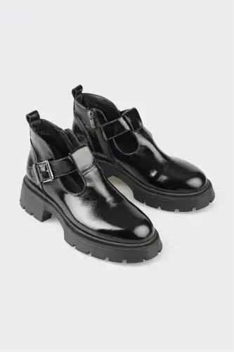 Black Leather Women's Everyday Boots - ELLE (1)