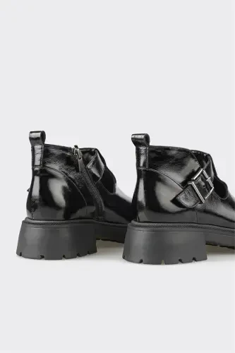 Black Leather Women's Everyday Boots - 4