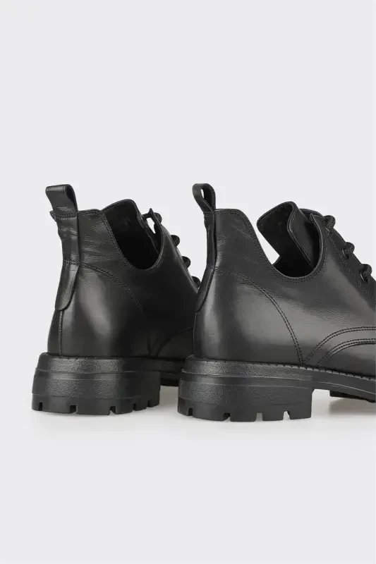 Black Leather Women's Everyday Boots - 4