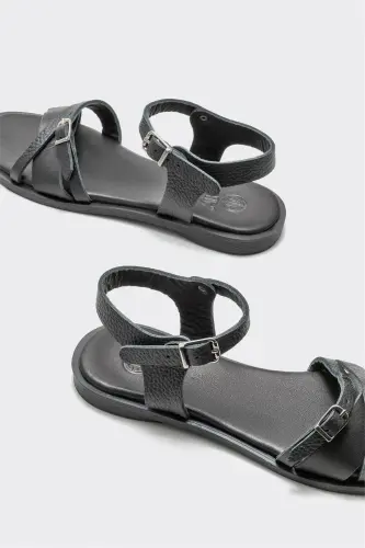 Black Leather Women's Flat Sandal-Black - 4