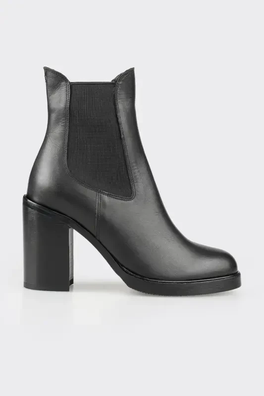 Black Leather Women's Heeled Boot - ELLE