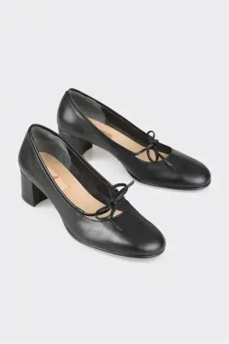 Black Leather Women's Heels - ELLE (1)