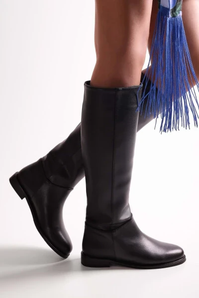 Black leather women's motorcycle boots - 4