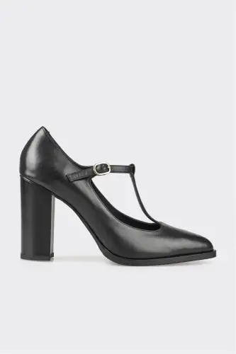 Black Leather Women's Shoes - 1
