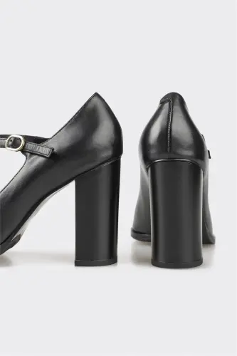Black Leather Women's Shoes - 4