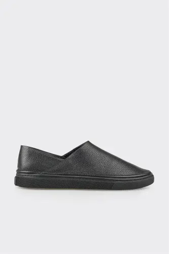 Black Leather Women's Sneaker-Black 