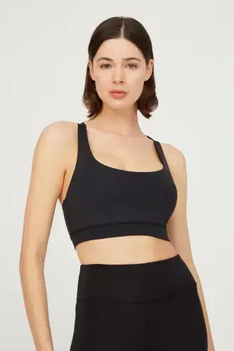 Black Lightly Supported Back Detailed Padded Sports Bra - LOS OJOS (1)